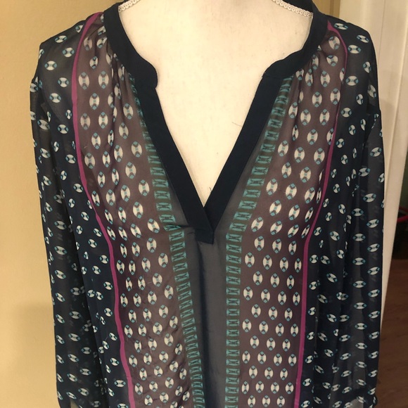 Old Navy Tops - Navy V neck blouse XL